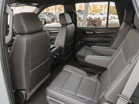Used 2023 GMC Yukon Denali AWD/4WD image 33