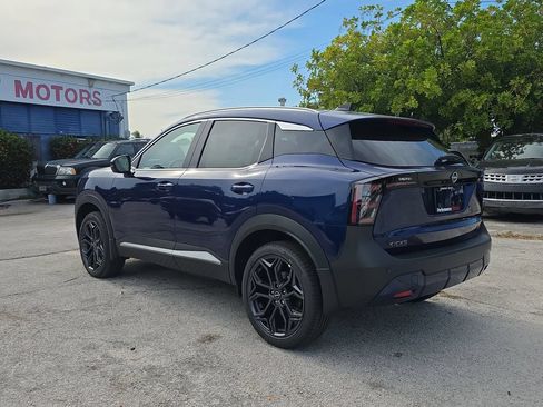 New 2026 Nissan Kicks SR w/ SR Premium Package FWD image 5