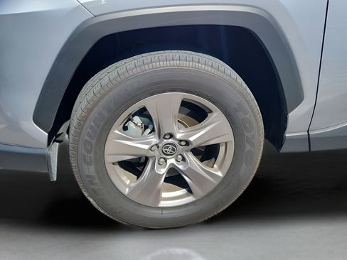 Used 2023 Toyota RAV4 XLE w/ Convenience Package image 11