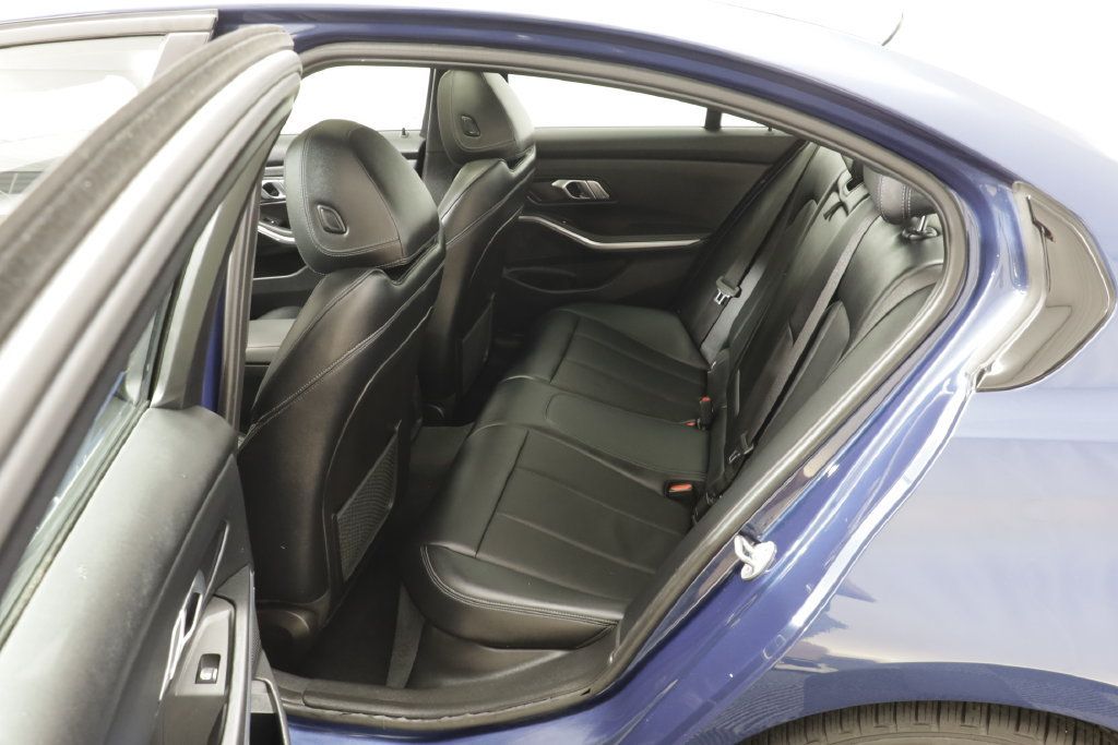 Used 2023 BMW 330i xDrive Sedan w/ Premium Package AWD/4WD image 15