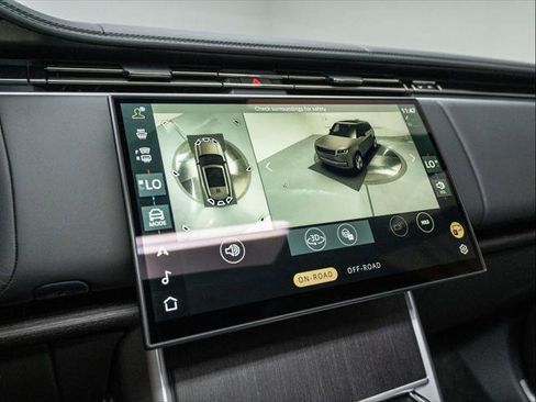 New 2025 Land Rover Range Rover SE image 37