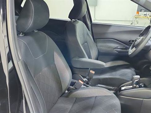 Used 2019 Nissan Kicks S FWD image 22