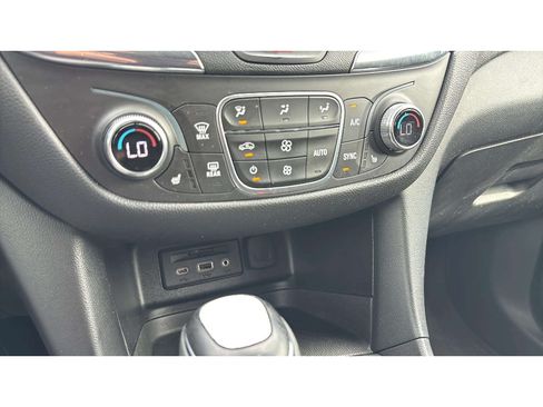 Used 2020 Chevrolet Equinox LT AWD/4WD image 20