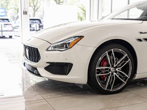 Used 2023 Maserati Quattroporte Modena Q4 image 4