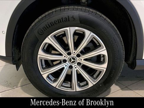 Used 2026 Mercedes-Benz GLC 300 4MATIC image 12