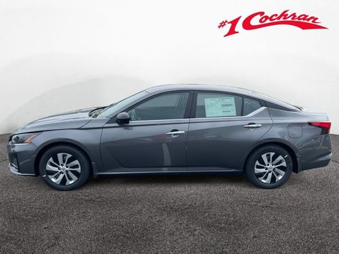 Used 2024 Nissan Altima 2.5 S FWD image 4