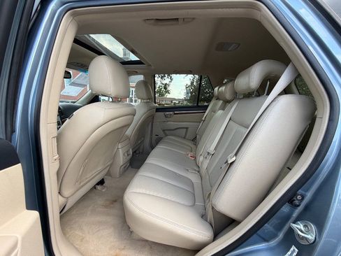 Used 2009 Hyundai Santa Fe Limited FWD image 13