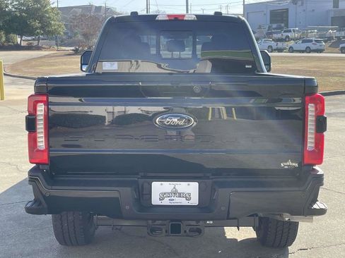 New 2026 Ford F350 Lariat w/ Black Appearance Package image 4