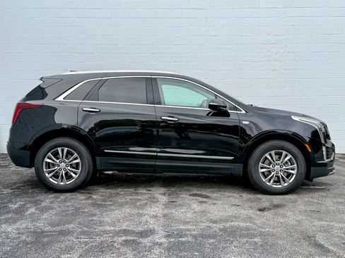 Certified 2022 Cadillac XT5 Premium Luxury image 4
