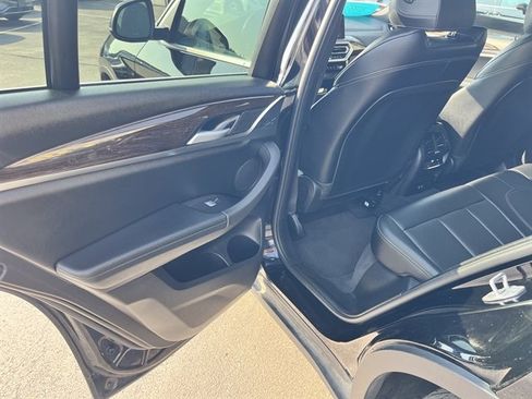 Used 2025 BMW X4 xDrive30i AWD/4WD image 48