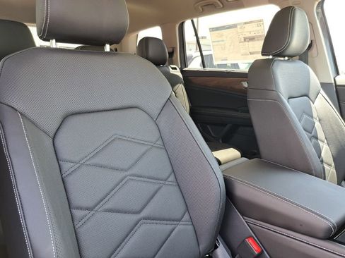New 2026 Volkswagen Atlas SE FWD image 20