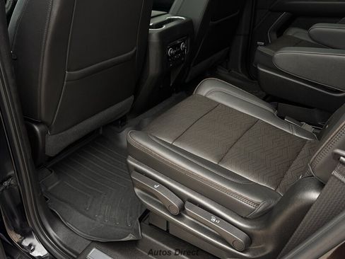 Used 2021 Chevrolet Tahoe High Country w/ Premium Package AWD/4WD image 32