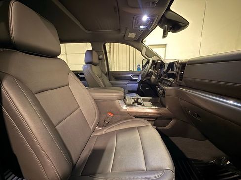 Used 2025 Chevrolet Silverado 2500 LTZ w/ Trail Boss Package image 30