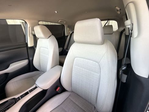 Used 2025 Honda HR-V LX image 14