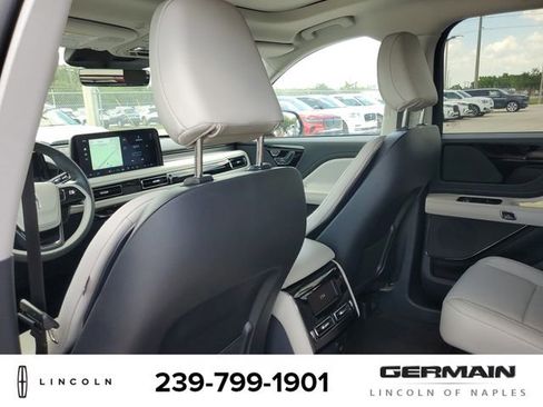 New 2025 Lincoln Aviator Premiere image 21