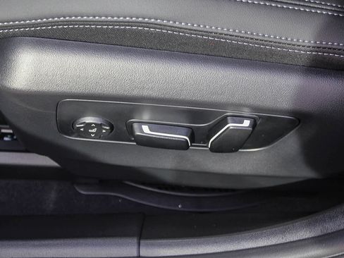 New 2026 BMW 530i w/ M Sport Package RWD image 31