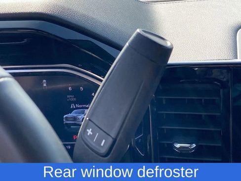 Used 2024 GMC Sierra 1500 SLT image 17