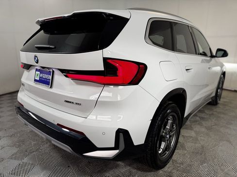 Used 2023 BMW X1 xDrive28i w/ Convenience Package image 9