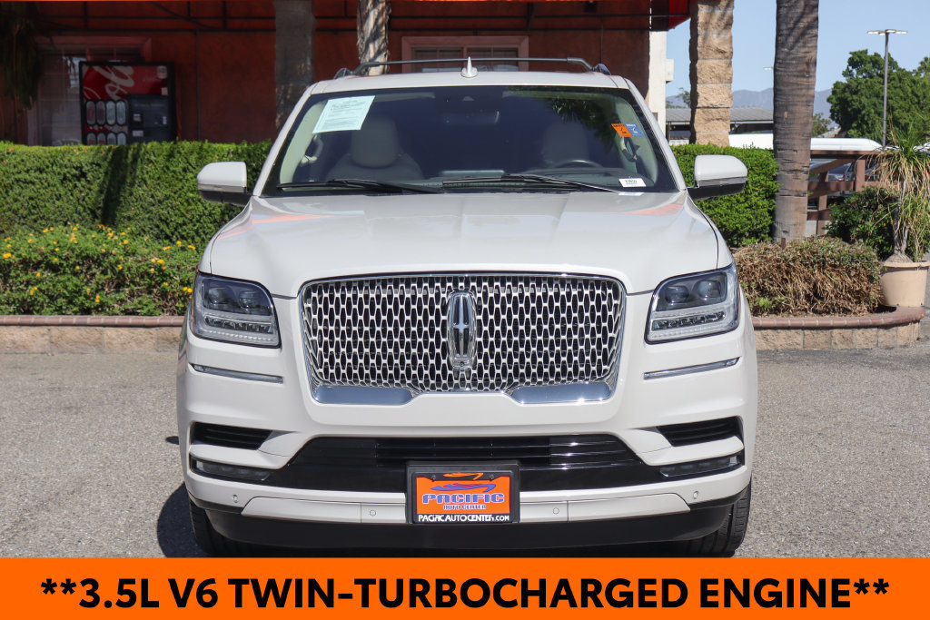 Used 2021 Lincoln Navigator Reserve AWD/4WD image 3