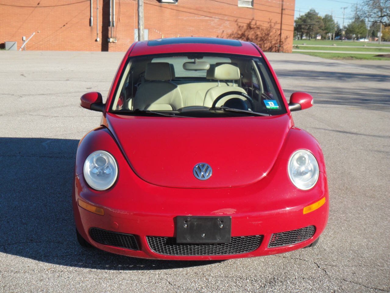 Used 2010 Volkswagen Beetle Red Rock FWD image 3