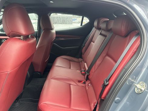 Certified 2025 MAZDA MAZDA3 Hatchback w/Premium Plus Pkg image 10