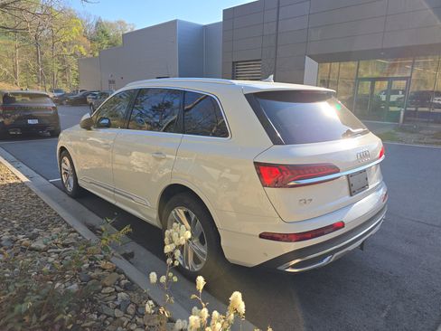 Used 2022 Audi Q7 3.0T Prestige w/ Prestige Package image 4