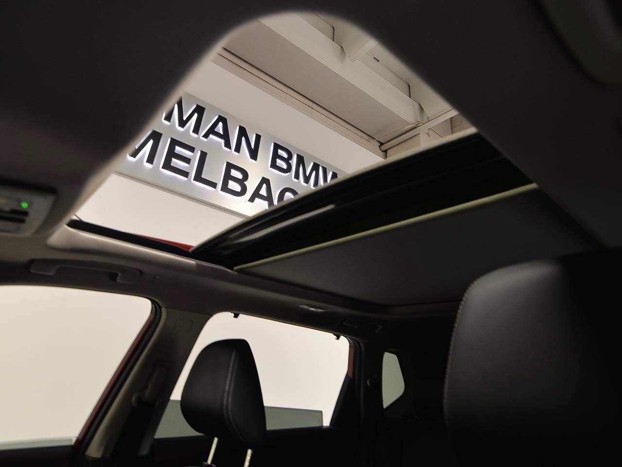 Used 2022 Nissan Rogue Platinum w/ Head-Up Display Package FWD image 7