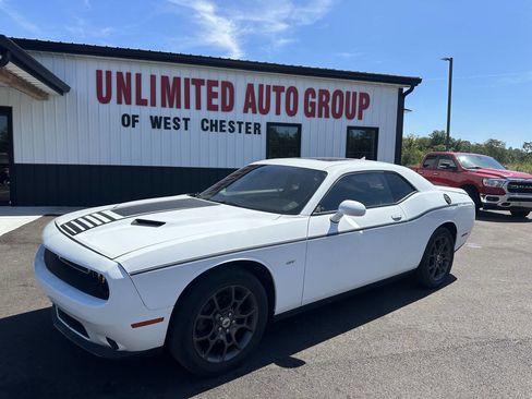 Used 2018 Dodge Challenger GT image 1