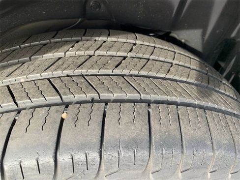 Used 2015 Subaru Forester 2.5i Premium w/ All-Weather Package image 33