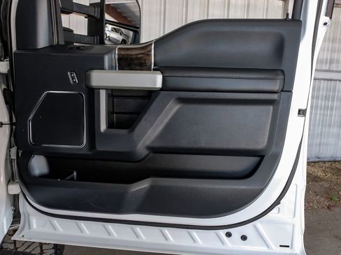 Used 2022 Ford F250 Lariat w/ Lariat Value Package image 47