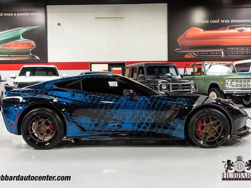 Used 2016 Chevrolet Corvette Z06 w/ 3LZ Preferred Equipment Group image 9