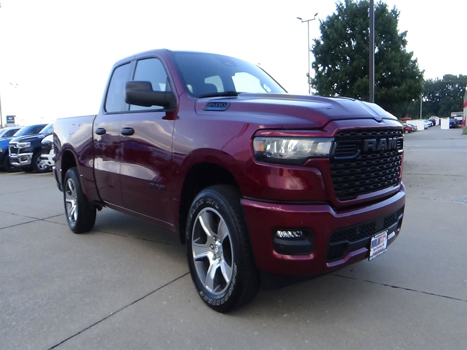 Used 2025 RAM 1500 Tradesman AWD/4WD image 4