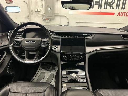 Certified 2022 Jeep Grand Cherokee Overland image 30