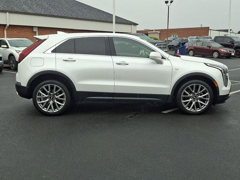 Used 2019 Cadillac XT4 Luxury w/ Cold Weather Package AWD/4WD image 7
