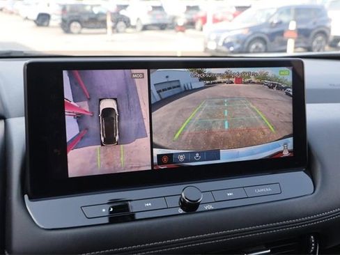 Certified 2024 Nissan Rogue SL w/ SL Premium Package image 18