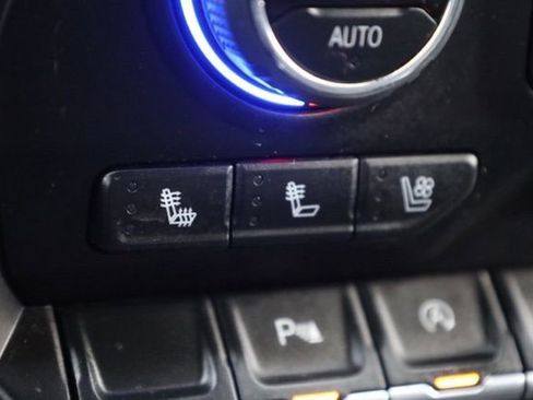 Used 2021 Chevrolet Silverado 1500 LTZ w/ Z71 Off-Road Package image 30