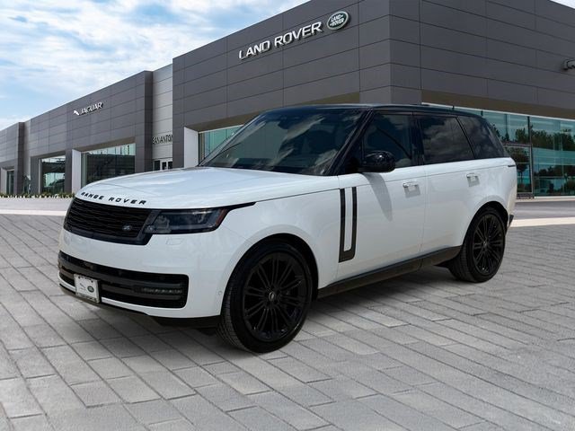 Used 2025 Land Rover Range Rover Autobiography AWD/4WD image 1