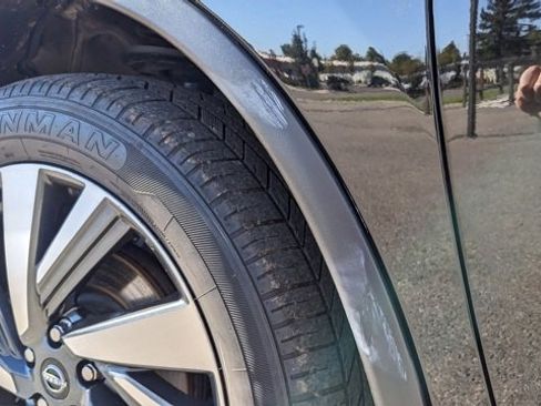 Used 2023 Nissan Murano SL image 11