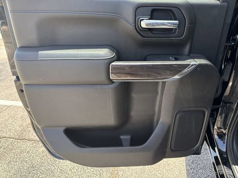 Used 2021 Chevrolet Silverado 1500 LTZ RWD image 24