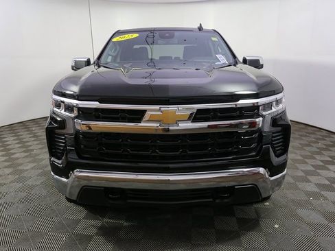 Used 2025 Chevrolet Silverado 1500 LT image 4