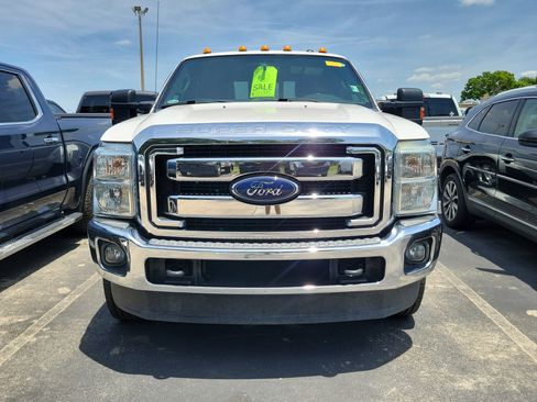 Used 2015 Ford F350 Lariat AWD/4WD image 2