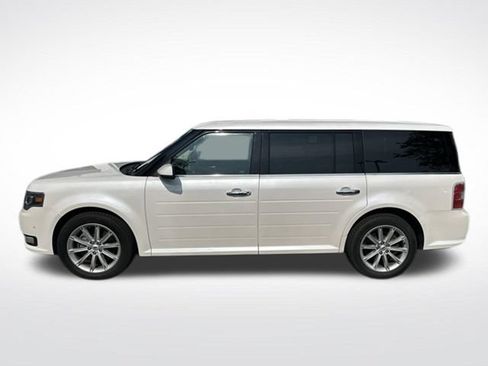 Used 2018 Ford Flex Limited w/ Equipment Group 301A AWD/4WD image 2
