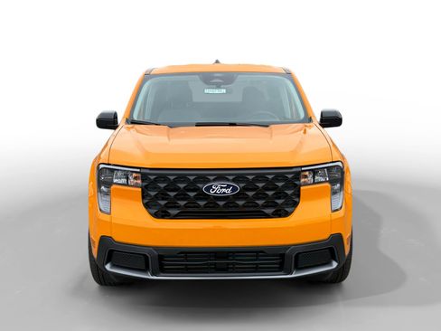 New 2026 Ford Maverick XLT FWD image 8