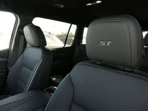 New 2026 Buick Enclave Sport Touring w/ Power Package image 33