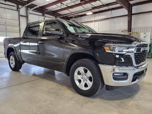 Used 2025 RAM 1500 Big Horn AWD/4WD image 7