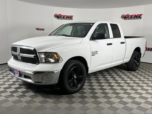 Used 2024 RAM 1500 Classic SLT image 5