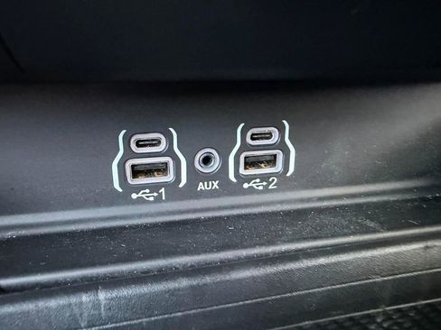 Used 2026 RAM 1500 Laramie AWD/4WD image 31