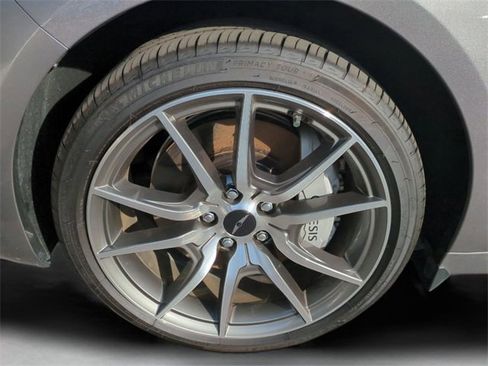 Certified 2025 Genesis G70 2.5T image 9