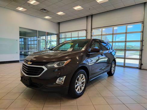 Used 2020 Chevrolet Equinox LT AWD/4WD image 7