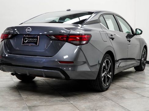 Used 2024 Nissan Sentra SV image 12